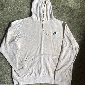 Nike Cream Sweatshirt for Effortless Style
